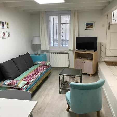 Апартаменти Le Calme Et La Tranquilite A 15 Minutes D'Avignon Комон-сюр-Дюранс Екстер'єр фото