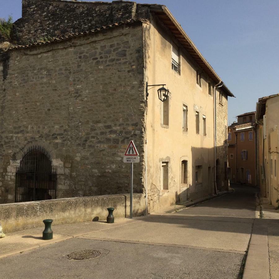 Апартаменти Le Calme Et La Tranquilite A 15 Minutes D'Avignon Комон-сюр-Дюранс Екстер'єр фото