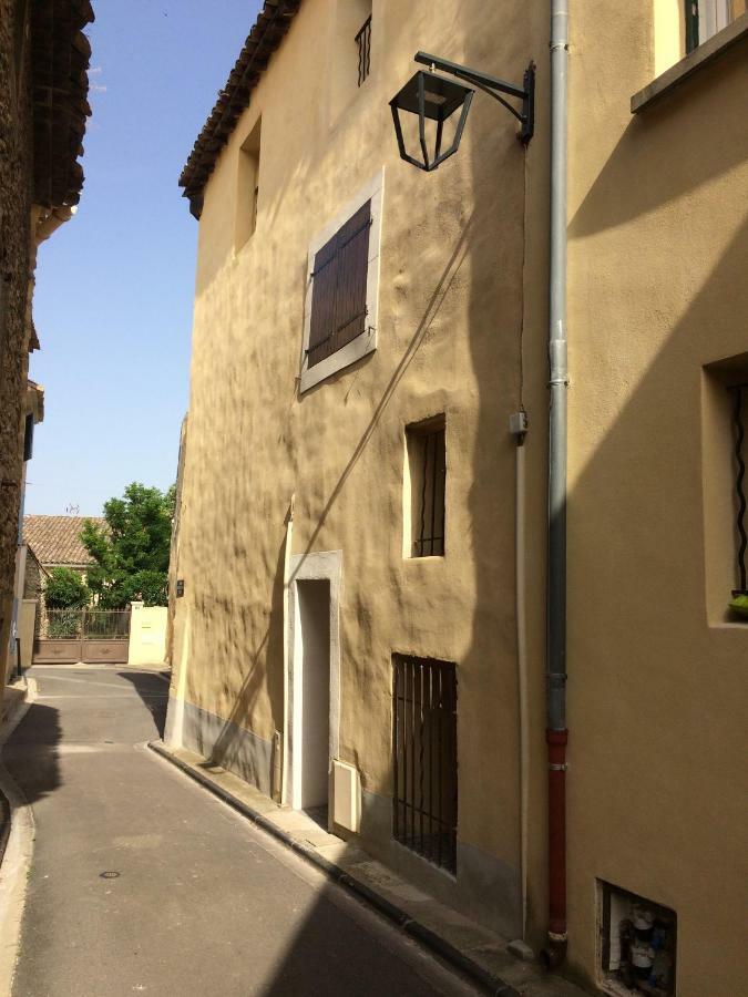 Апартаменти Le Calme Et La Tranquilite A 15 Minutes D'Avignon Комон-сюр-Дюранс Екстер'єр фото